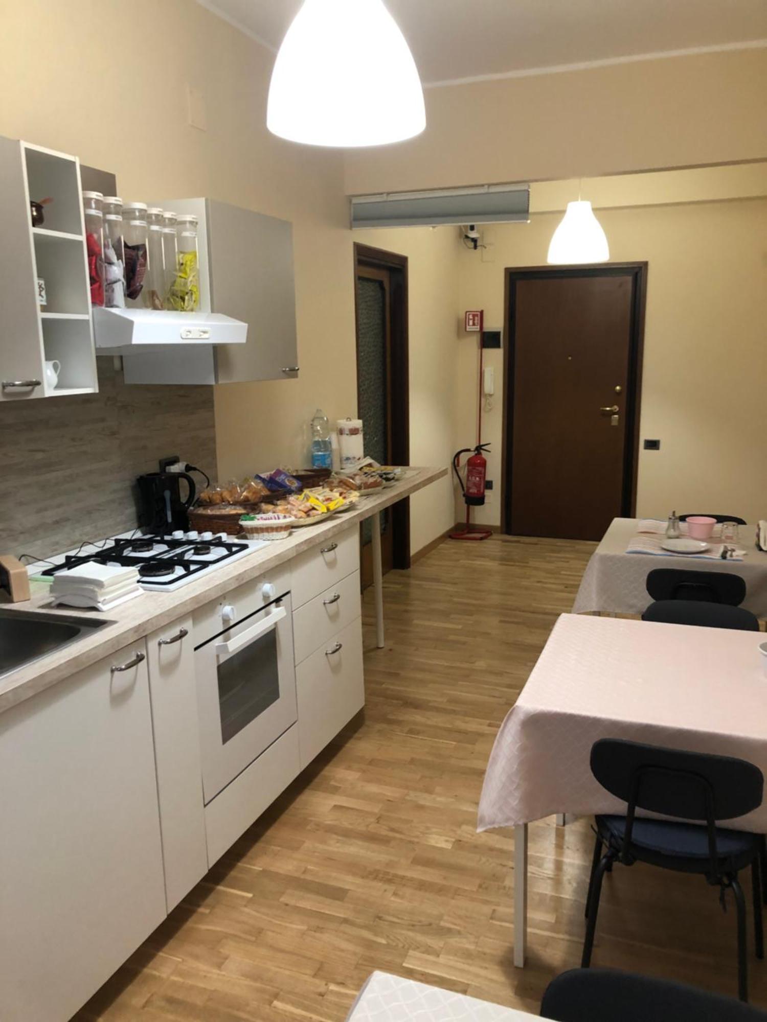 Moon River Guest House Pescara Exterior foto